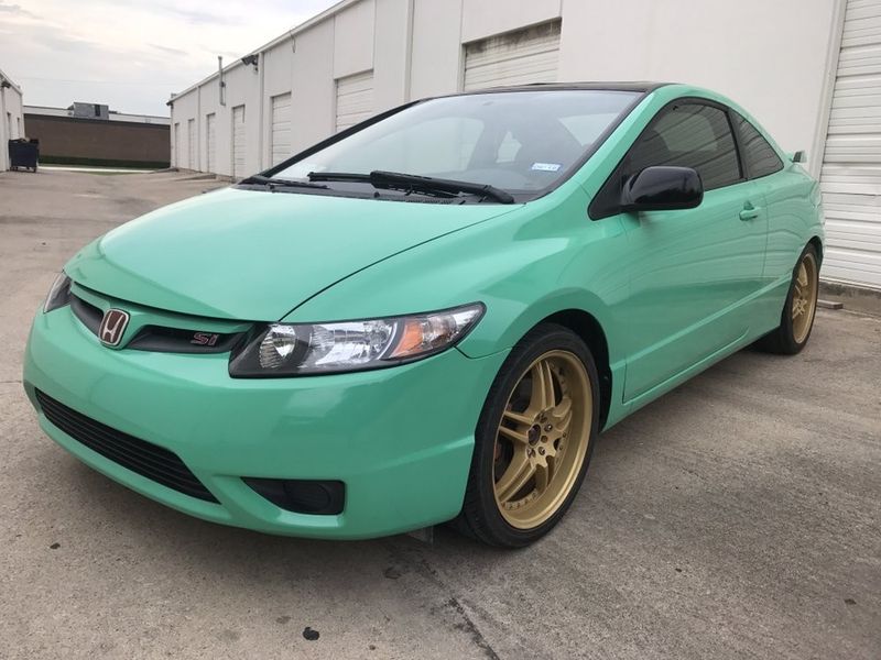 Avery Gloss Emerald Green
