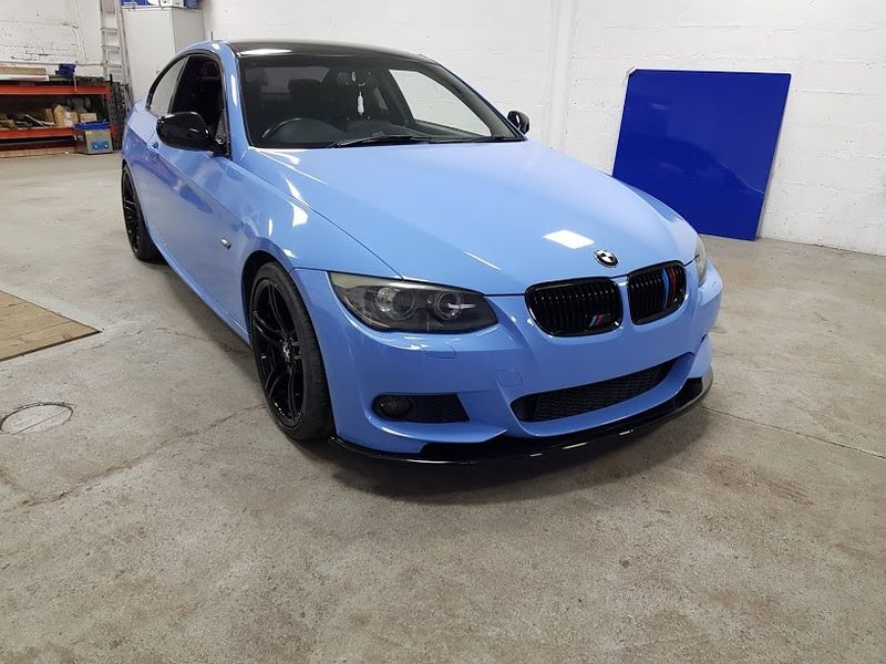 Avery Gloss Smoky Blue