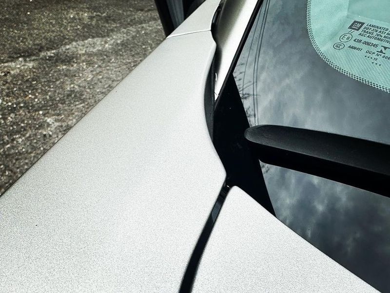 KPMF MATT ICED SILVER TITANIUM K75501 VINYL
