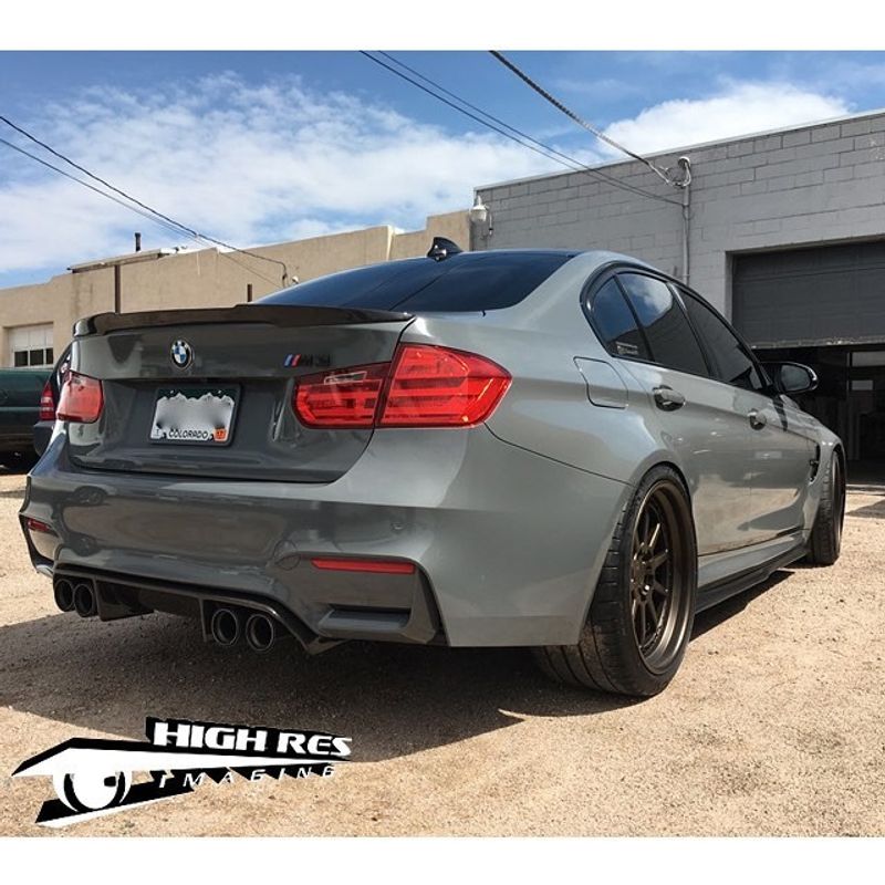 Avery Gloss Dark Grey