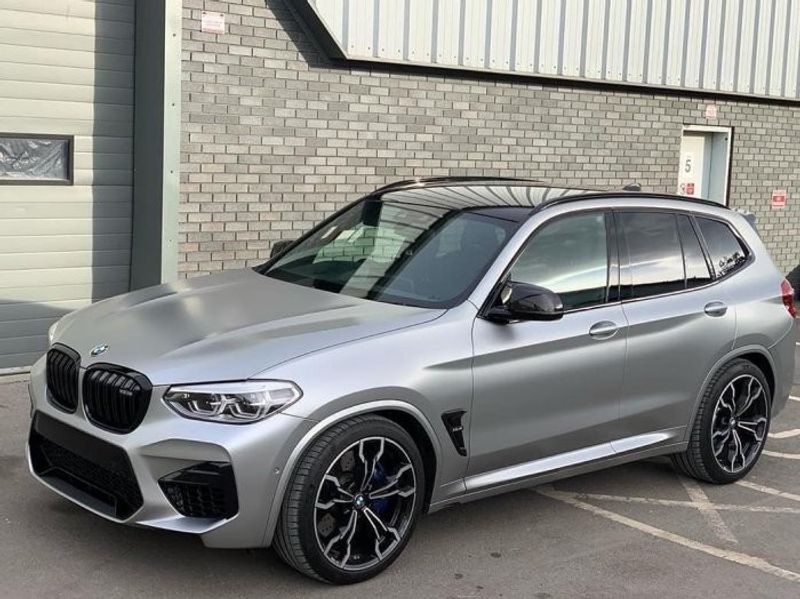 Avery Satin Metallic Light Grey