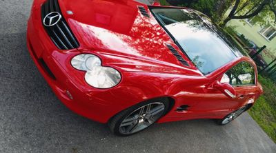 Avery Gloss Red