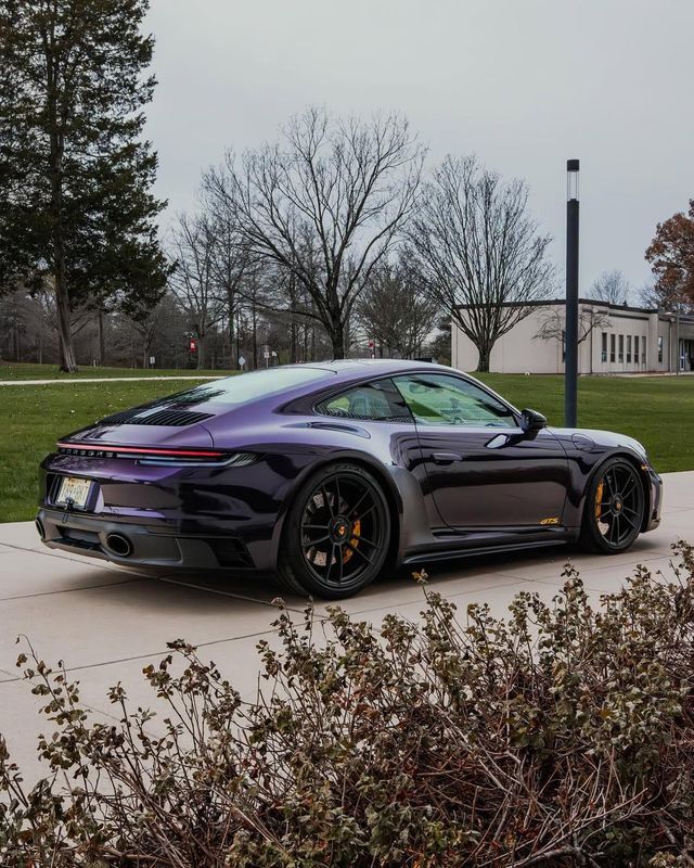 KPMF K75459 Gloss Hypnotic Black Violet Vinyl
