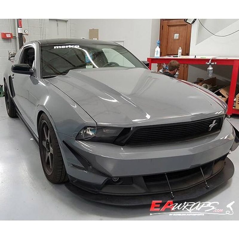 Avery Gloss Dark Grey