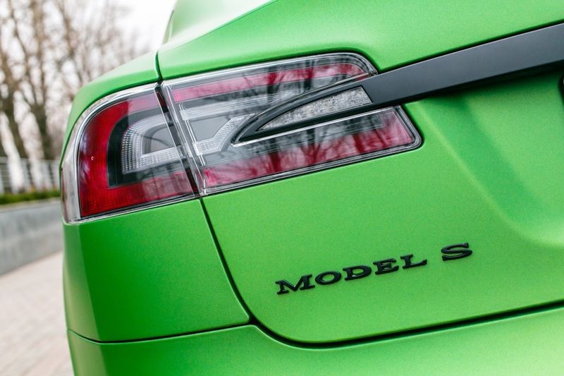 Avery Matte Metallic Apple Green