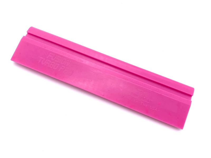 Fusion Turbo Pro Pink 8" Skrapblad