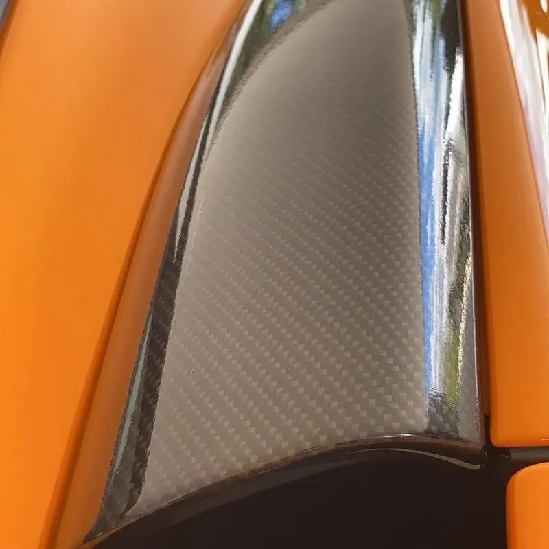 Högblank Kolfiber Stripes - Premium