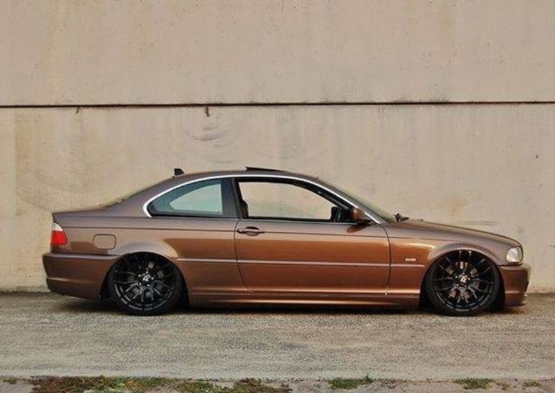 Avery Gloss Metallic Brown