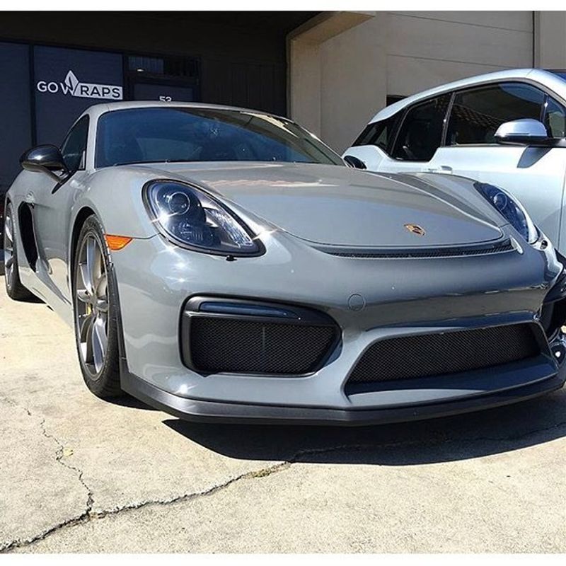 Avery Gloss Dark Grey