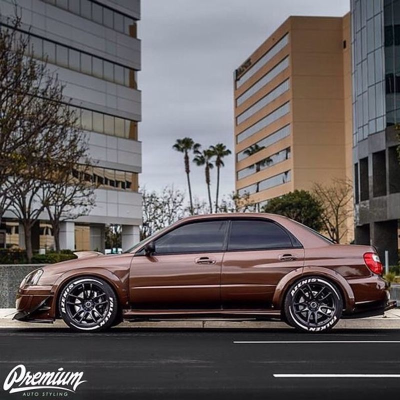 Avery Gloss Metallic Brown