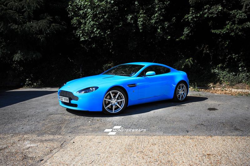 Avery Gloss Light Blue