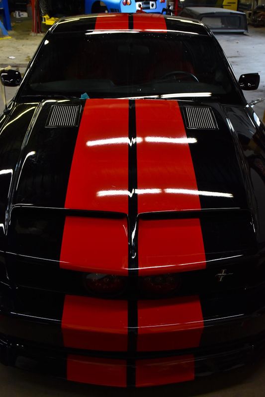 Mörkröd Stripes - Premium