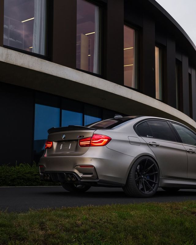 KPMF MATT ICED SILVER TITANIUM K75501 VINYL