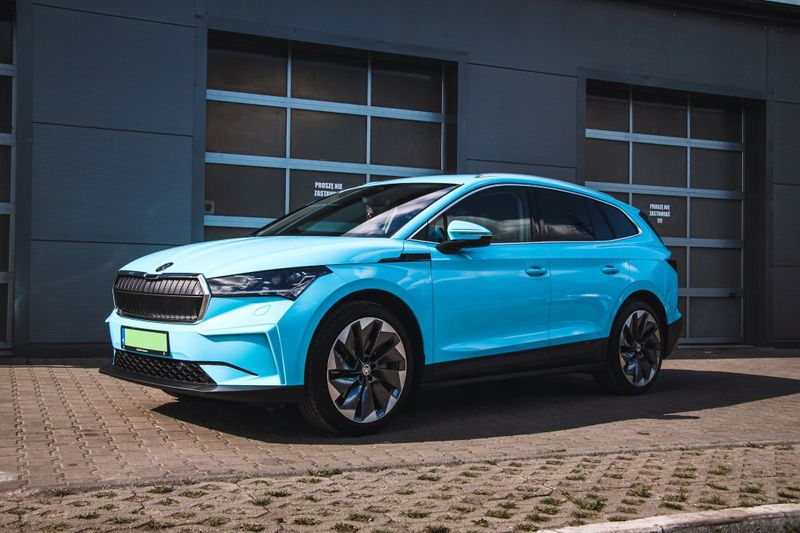 3M 2080-HG77 High Gloss Sky Blue Vinyl