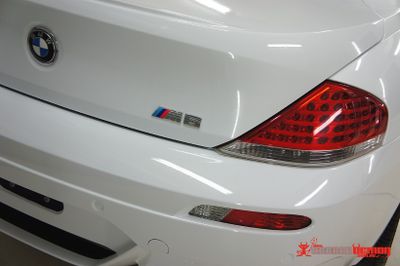 Avery Gloss White