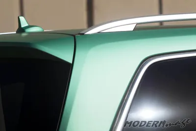 Avery Matte Metallic Emerald Green