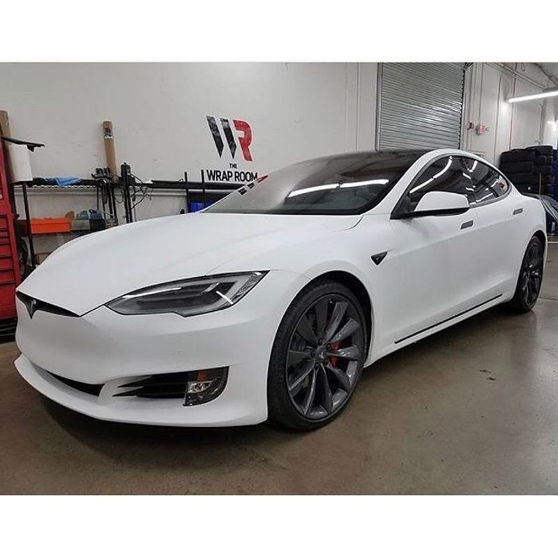 Avery Matte White