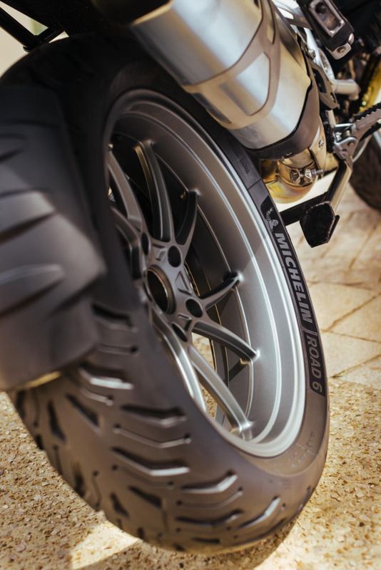 MICHELIN ROAD 6 190/50 ZR 17 M/C (73W)