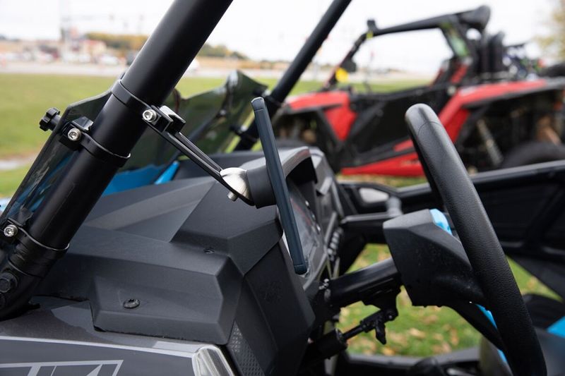 Telefonfäste Klock Werks offset 1.75" UTV