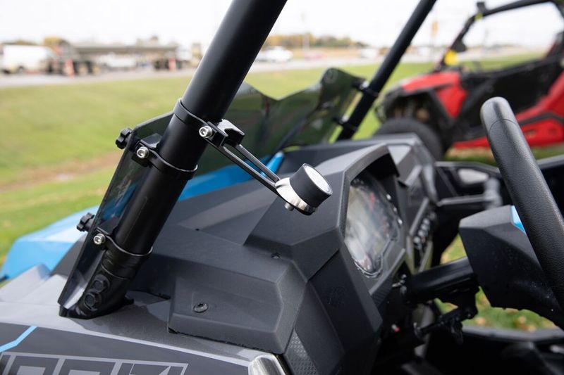 Telefonfäste Klock Werks offset 1.75" UTV