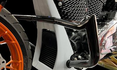 Spoiler Paul Yaffe Monkey Touring 17-24
