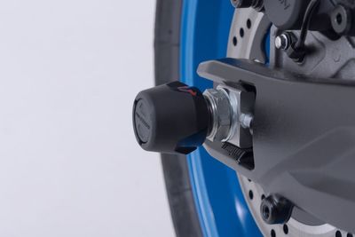 Hjulaxel fram SW-Motech Suzuki GSX-8S 800 ABS 23-24