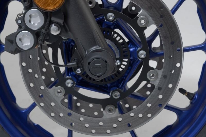 Hjulaxel fram SW-Motech svart Yamaha 14-24, Kawasaki 23-upp, Suzuki 23-24