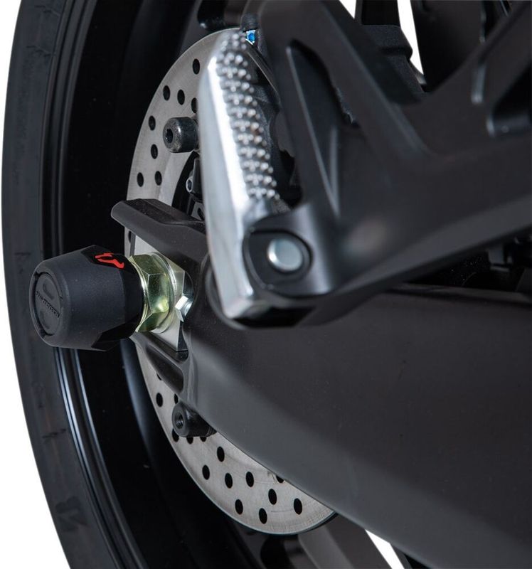 Kraschpuckar hjulaxel bak SW-Motech svart Yamaha Tracer 9 21-upp