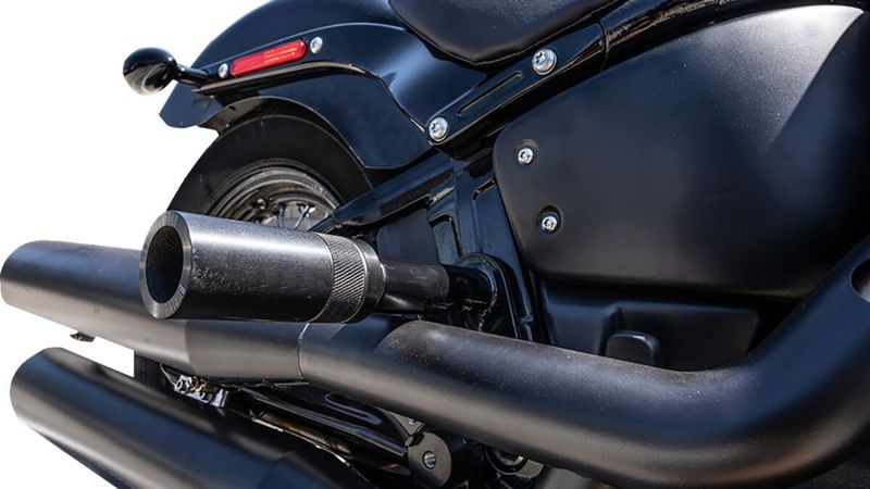 Störtbåge bak Burly Brand Brawler M8 svart Softail 18-24