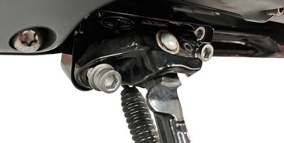 Vinkelblock sidostöd Paul Yaffe FIX-Stand Softail 18-