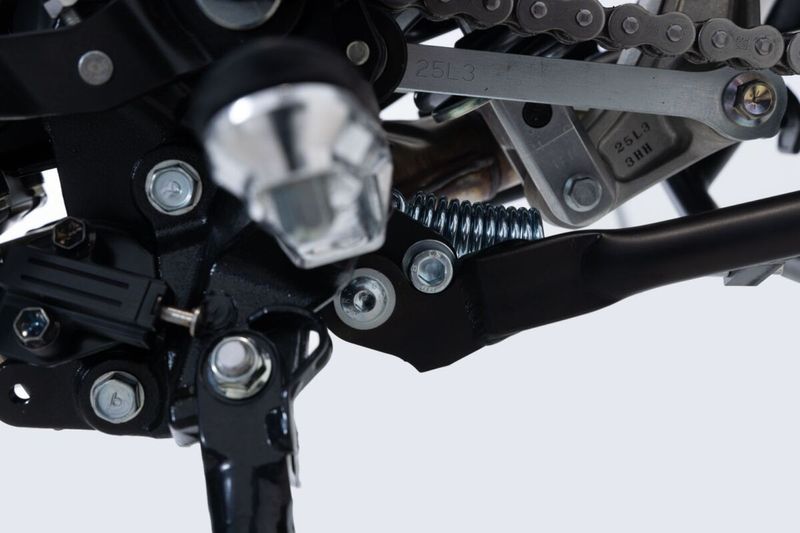 Mittstöd SW-Motech Suzuki V-Strom 24-upp