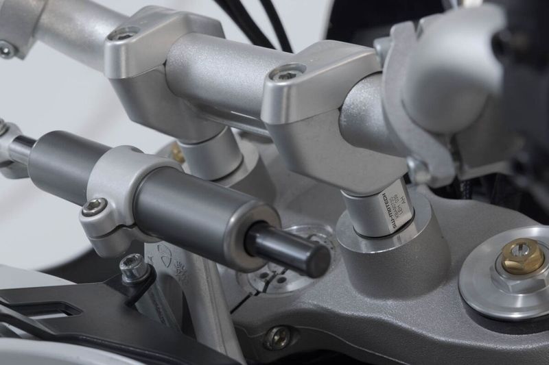 Riser styre SW-Motech 20mm Ducati Rally / DESERT X 950 ABS 22-24