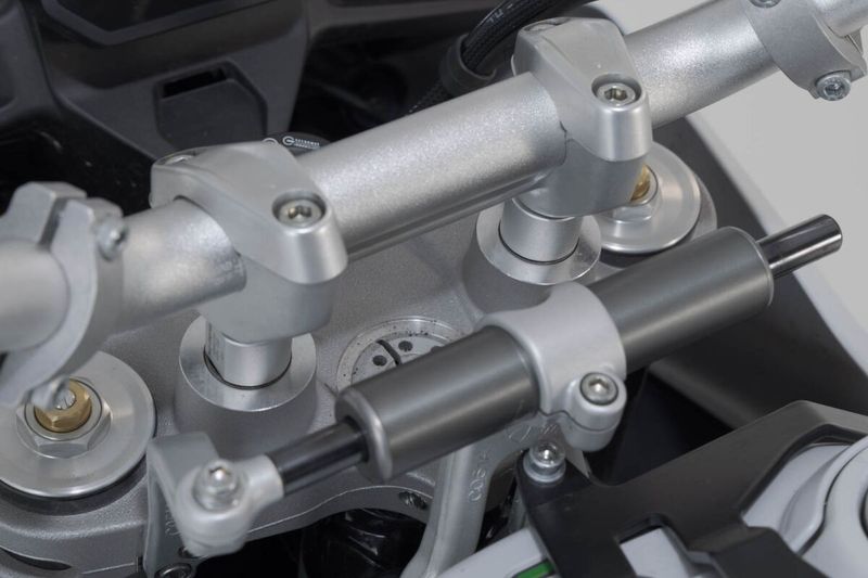 Riser styre SW-Motech 20mm Ducati Rally / DESERT X 950 ABS 22-24