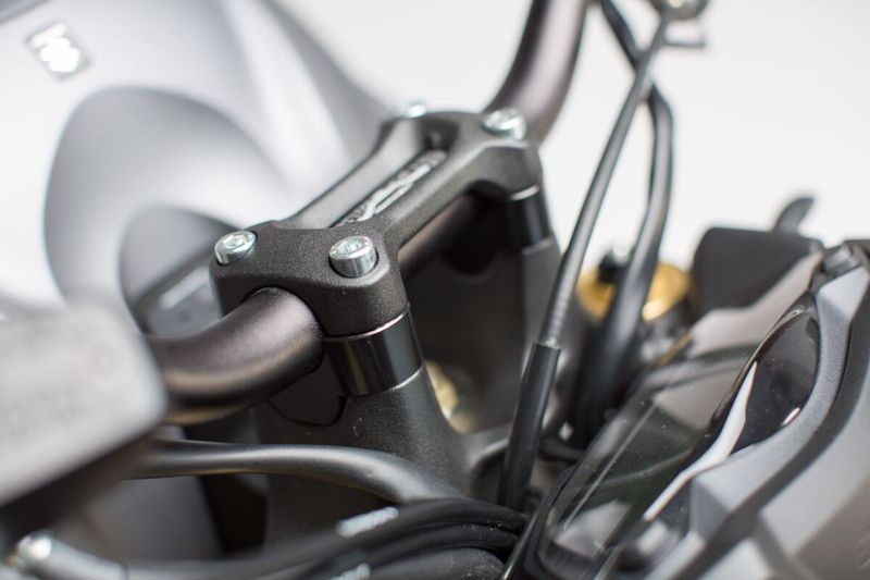Riser styre SW-Motech 20mm Suzuki 15-upp