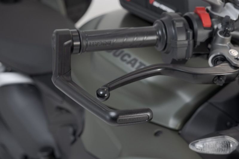 Skydd handtag SW-Motech Ducati 22-24, Triumph 24-upp