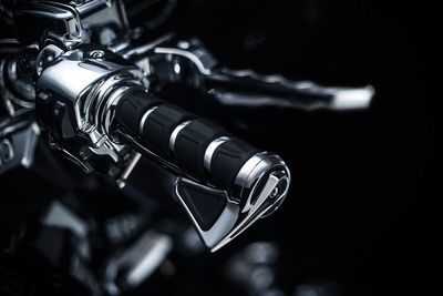Handtag Kuryakyn Kinetic H-D 18-24 krom