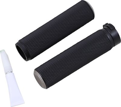 Handtag Arlen Ness räfflad titan H-D 81-22