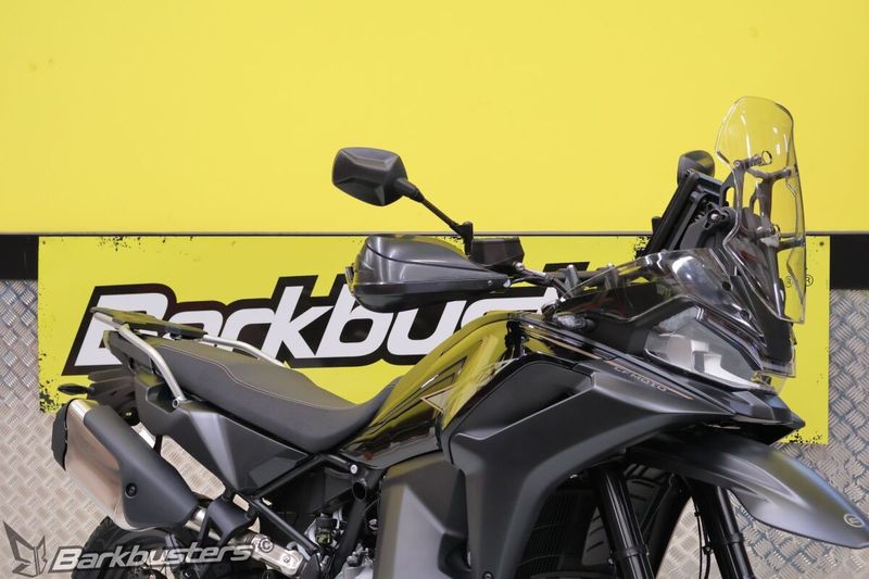 Fäste Barkbusters Cfmoto 22-upp, Ducati 21-upp