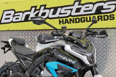 Monteringssats Barkbusters Handguard enkel Cfmoto NK 675 ABS 25-upp