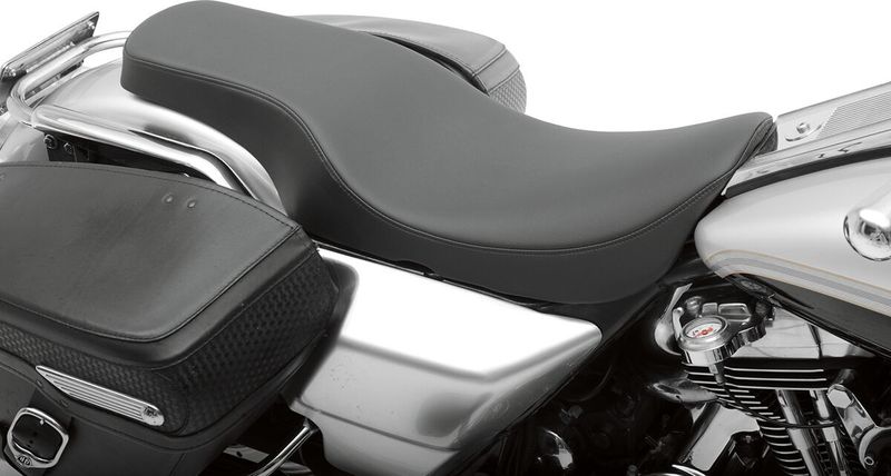 Sadel Drag Specialties Spoon slät vinyl svart Road King 97-07