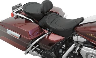 Passagerardyna Drag Specialties vinyl svart bred Touring 97-24, Trike 14-19