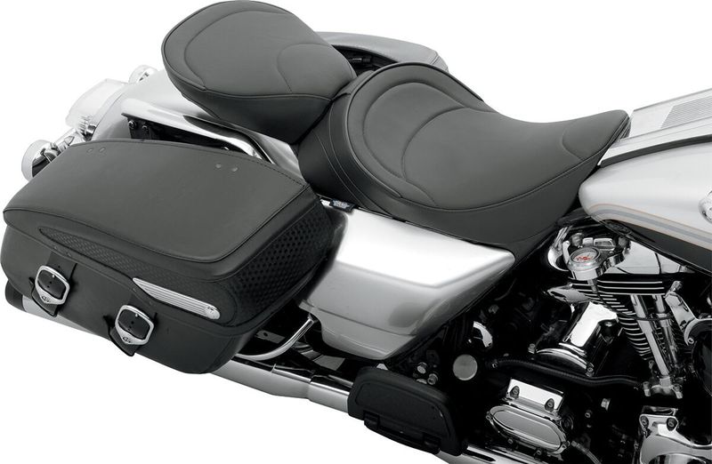 Solosadel Drag Specialties vinyl svart Touring 97-07