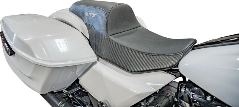 Sadel Slyfox Drifter vinyl Touring 23-upp grå/silver