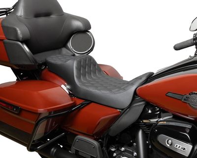 Sadel Drag Specialties Reach Predator III förlängd dubbel vinyl svart