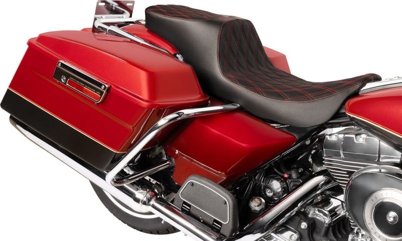 Sadel Drag Specialties Predator 2 dubbel diamond Touring 96-07 röd