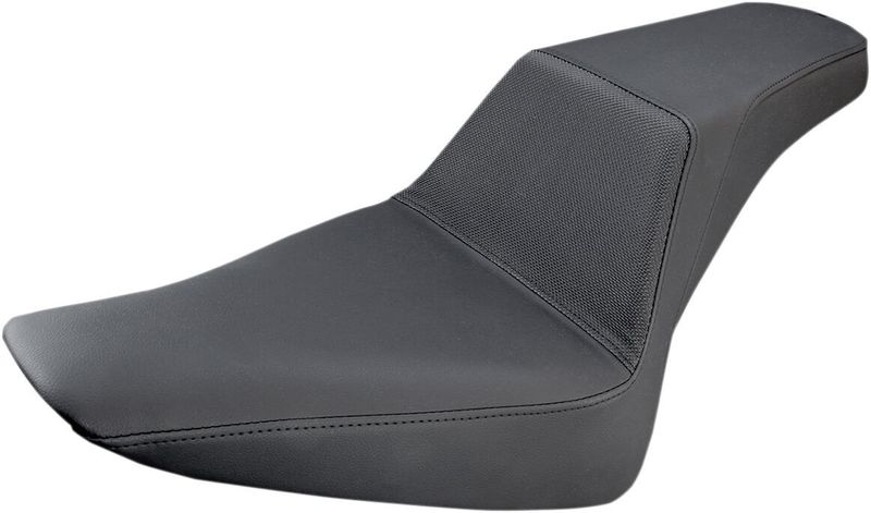 Sadel Saddlemen Step-Up slät svart Softail 11-17
