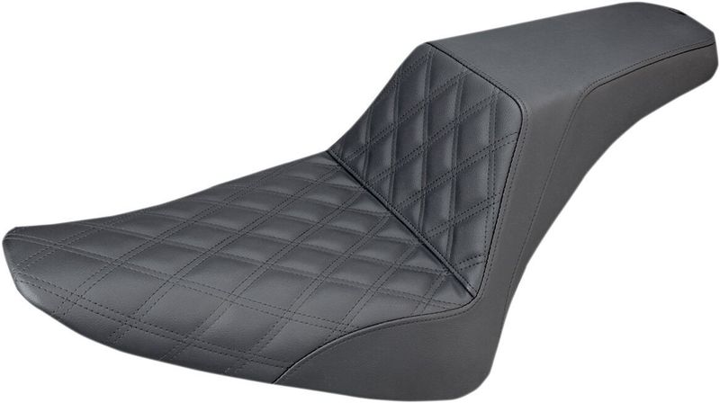 Sadel Saddlemen Step-Up Front Lattice svart Softail 11-17