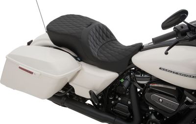 Touringsadel Drag Specialties Forward Positioning dubbel diamond