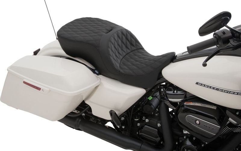 Touringsadel Drag Specialties Forward Positioning dubbel diamond