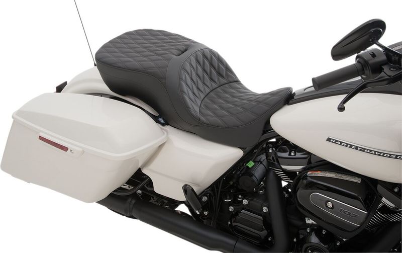 Touringsadel Drag Specialties Forward Positioning dubbel diamond